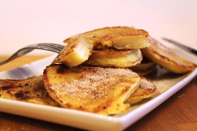 Oma’s Apple Pancakes l cookinginmygenes.com