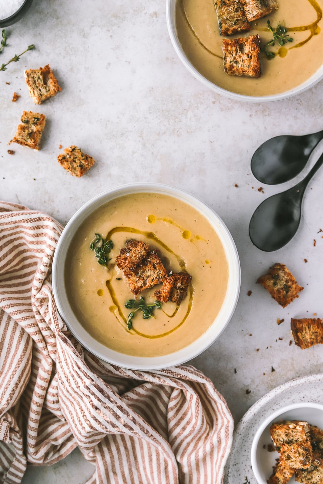 vegetarian cauliflower soup