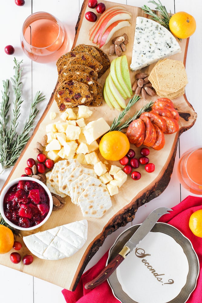 Festive Market Cheeseboard | cookinginmygenes.com