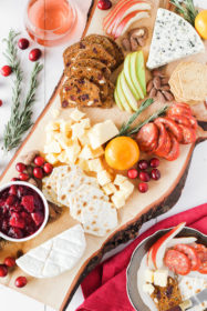 Festive Market Cheeseboard | cookinginmygenes.com