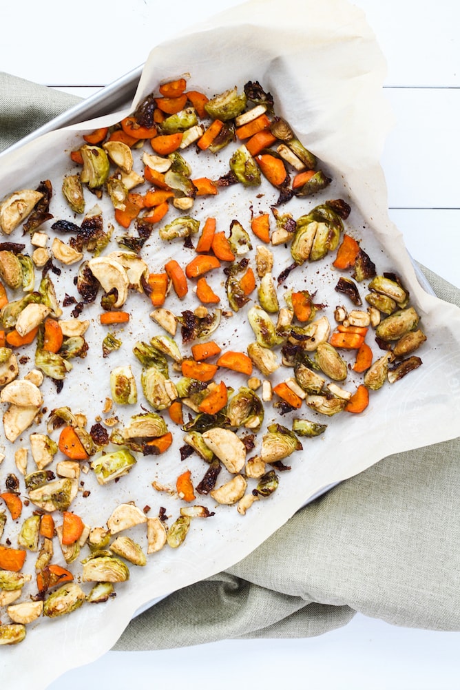 Roasted Harvest Vegetable Bowl | cookinginmygenes.com