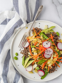 What's In Season - Recipes to Make in August | cookinginmygenes.com