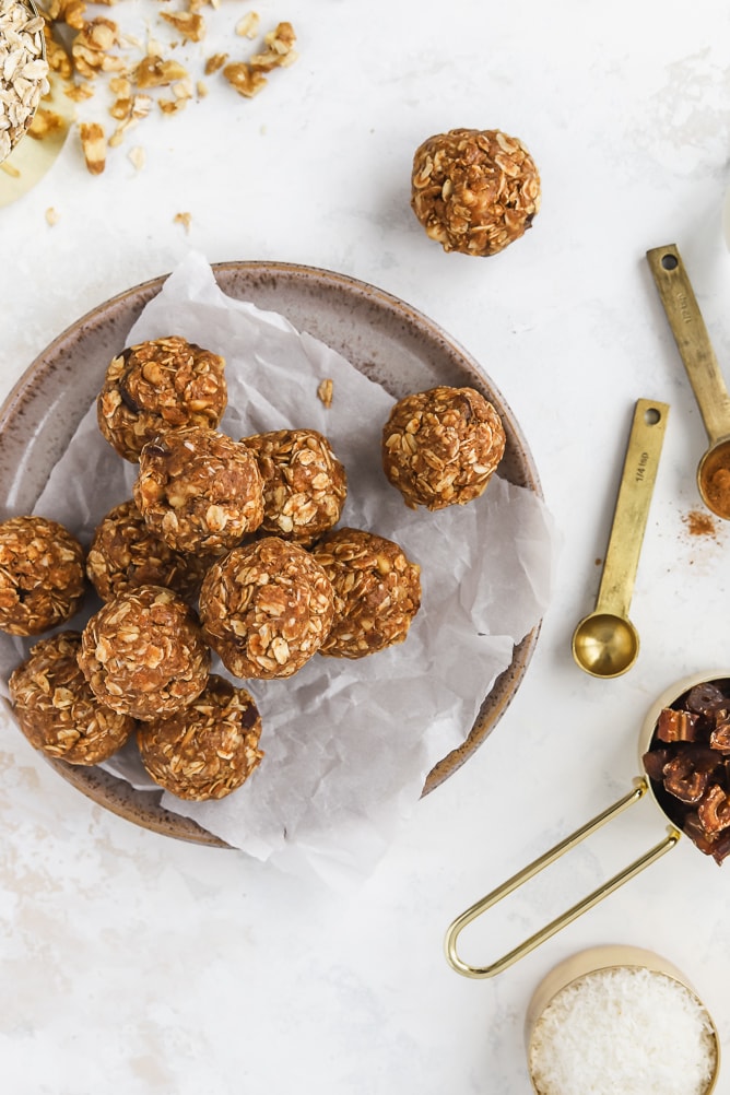 No Bake Oatmeal Energy Balls