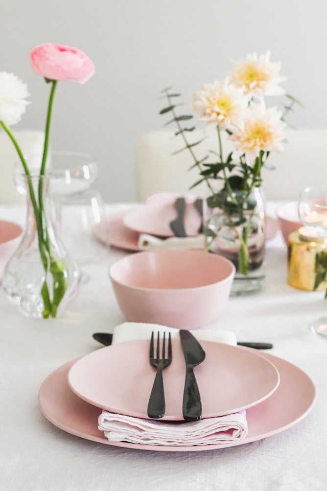 Simple Easter Brunch Menu & Decor Ideas