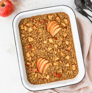 Apple Cinnamon Baked Oatmeal