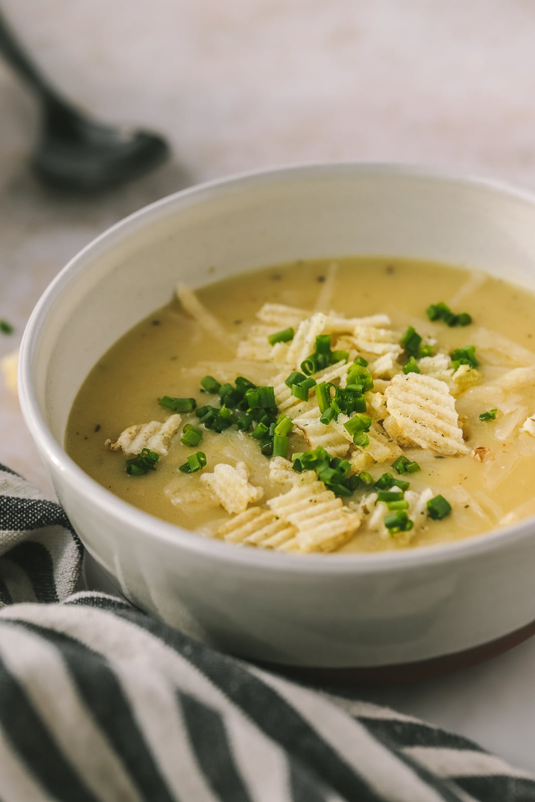 potato soup with chives and chips