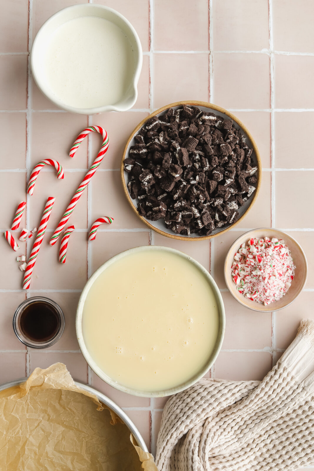 ingredients in bowls to make no churn peppermint oreo ice cream