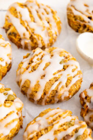 carrot cake cookies with yogurt glaze