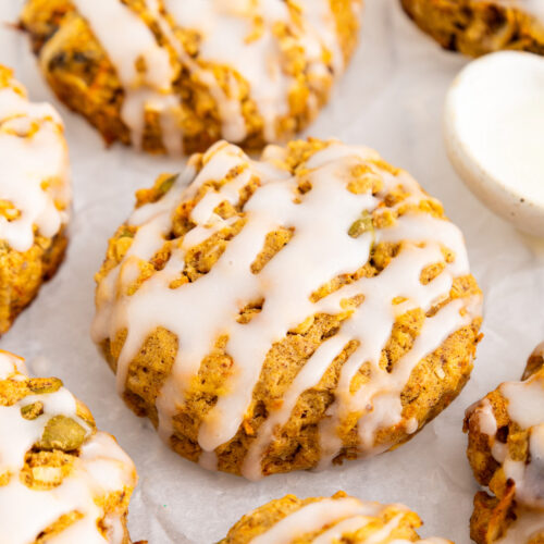 carrot cake cookies with yogurt glaze