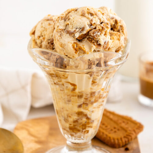 biscoff ice cream in a glass cup
